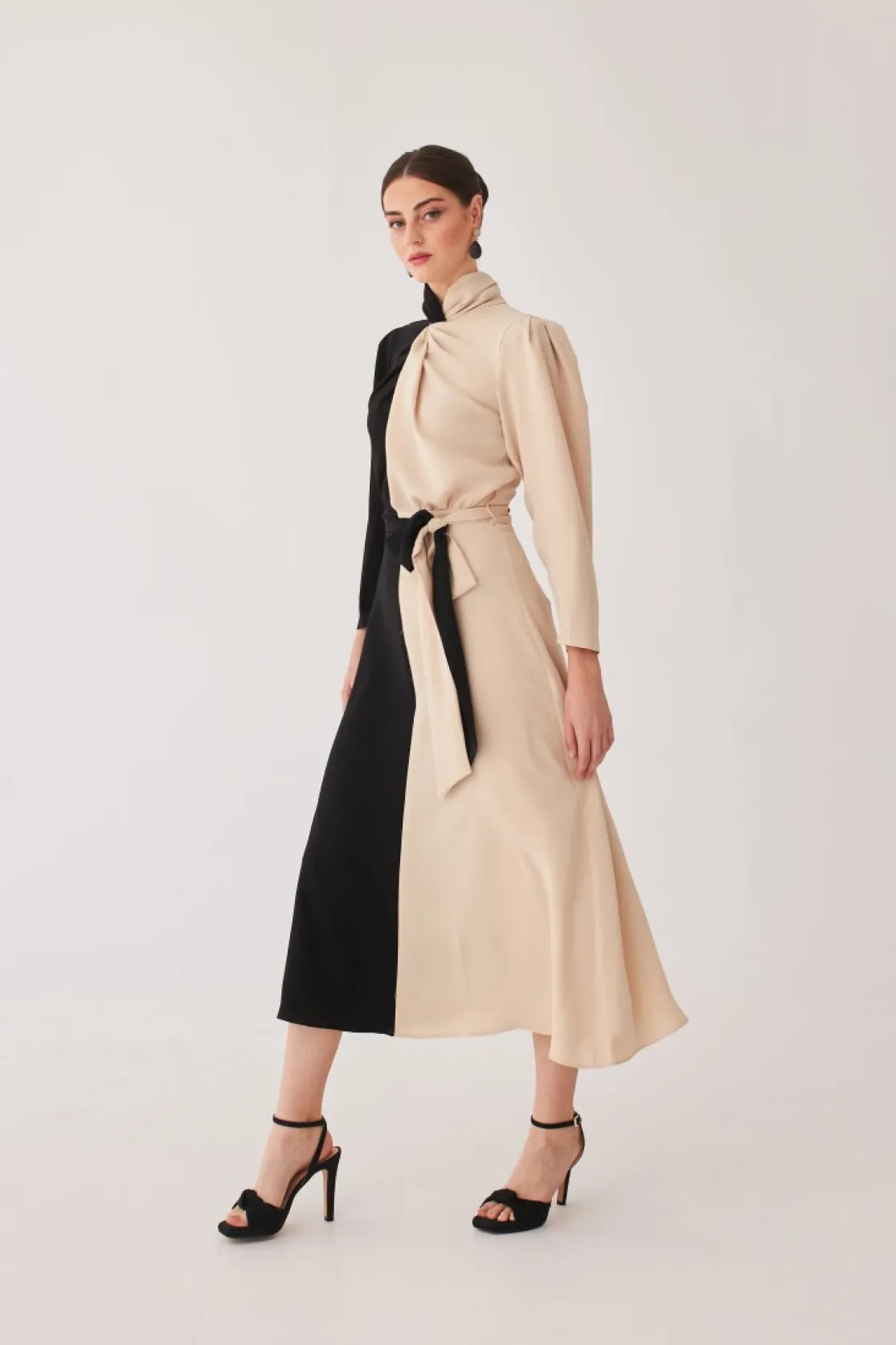 Vestido Juanna Negro Beige | *Coosy Online