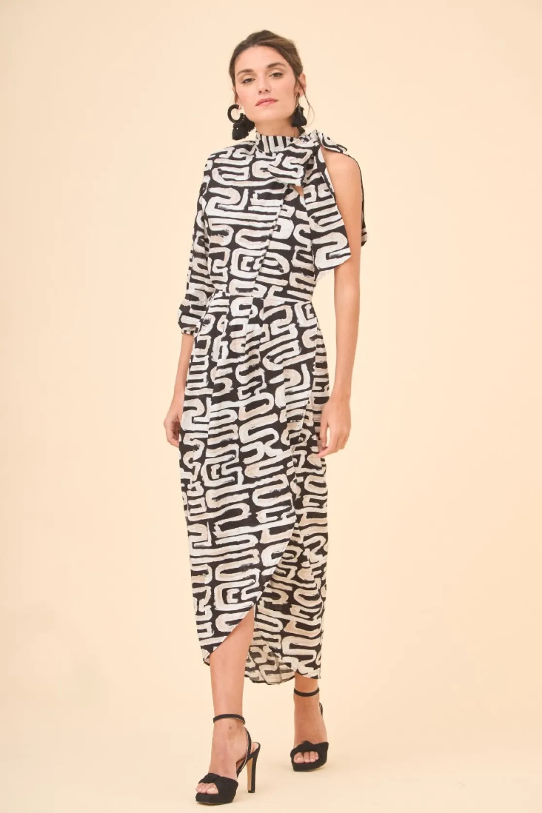 VESTIDO MINAMNEGRO*Coosy Sale